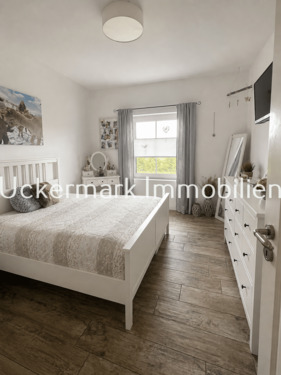 Zimmer 2 - 