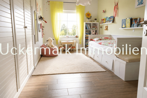 Zimmer 3 - 