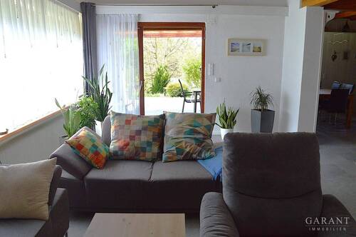 Wohnzimmer - Einfamilienhaus mit 134,00 m&sup2; in Donzdorf zum Kaufen