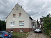 Straßenansicht - 5 Zimmer Einfamilienhaus zum Kaufen in Bad Oeynhausen