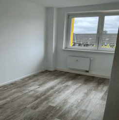 Raum - Etagenwohnung mit 58,40 m&sup2; in Halle (Saale) zur Miete