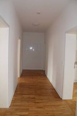Flur - 2 Zimmer Etagenwohnung zur Miete in Kassel