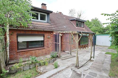 Front - 4 Zimmer Reihenendhaus zum Kaufen in Bad Segeberg