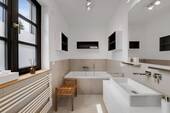 07-Apartment 157.JPG - 