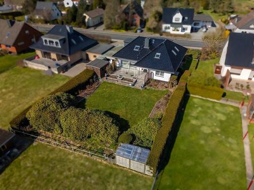 Luftaufnahme II - 8 Zimmer Einfamilienhaus in Wurster Nordseeküste