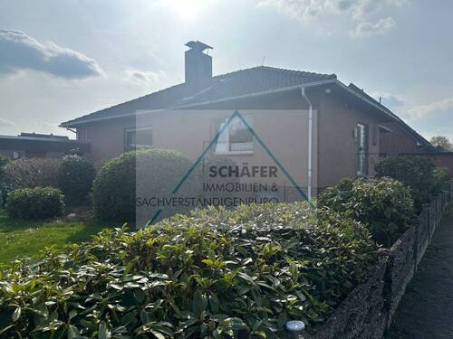 Seitenansicht - 4 Zimmer Bungalow in Syke