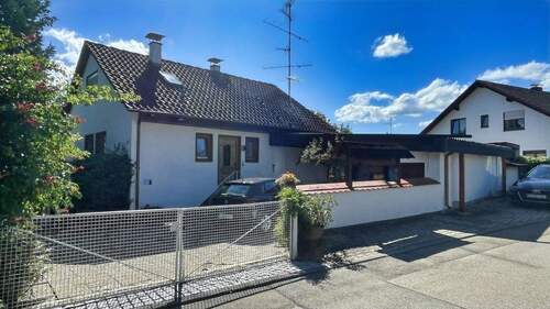 Ansicht - Verwirklichen Sie Ihre persönlichen Wohnträume: Haus in direkter Seenähe!