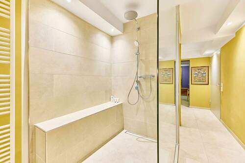 Gäste Duschbad UG - 