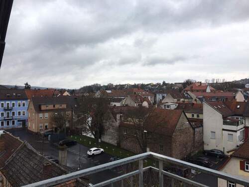 Balkon - Ausblick.JPG - Etagenwohnung mit 62,00 m&sup2; in Bad Kissingen zur Miete