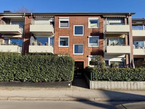 Außenansicht - Eigentumswohnung mit Balkon in gepflegter Wohnlage mit Erbbaurecht