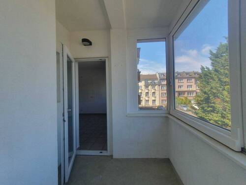 Balkon - Etagenwohnung mit 94,00 m&sup2; in Köln-Mülheim zur Miete