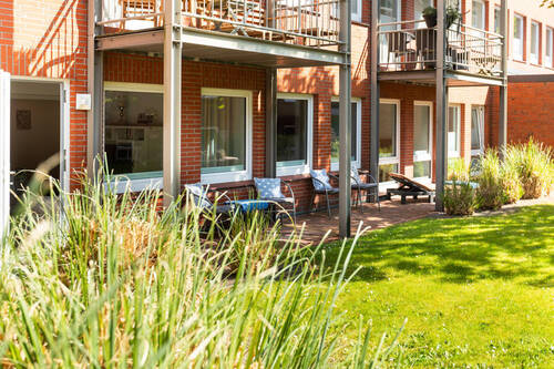 Terrasse Garten - Moderne Erdgeschosswohnung am Januspark mit 2 Schlafzimmer und Garten