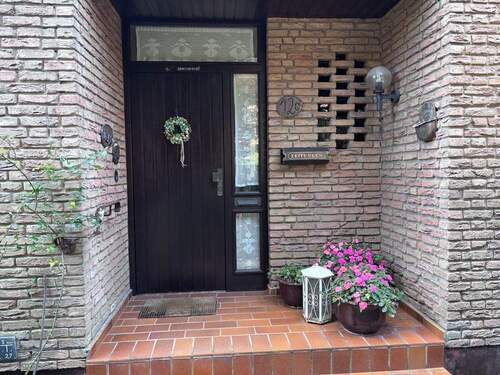 Hauseingang - 6 Zimmer Reihenmittelhaus zum Kaufen in Bünde