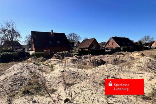 April 2025 - der Boden wird noch entfernt - Grundstück zum Kaufen in Westergellersen