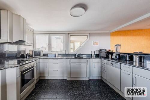 Moderne Küche - 4 Zimmer Etagenwohnung in Berlin