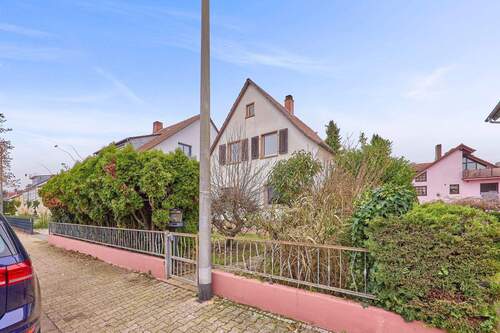 Hausansicht 2 - 4 Zimmer Einfamilienhaus in Mannheim