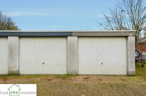 Garagen zum Kauf mit Haus in Düsseldorf Hellerhof - 