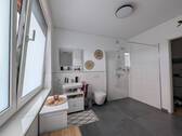 Ansicht II: Modernes Duschbad - 