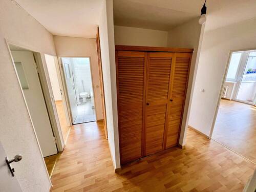 Diele_Flur - 3 Zimmer Etagenwohnung zum Kaufen in Berlin