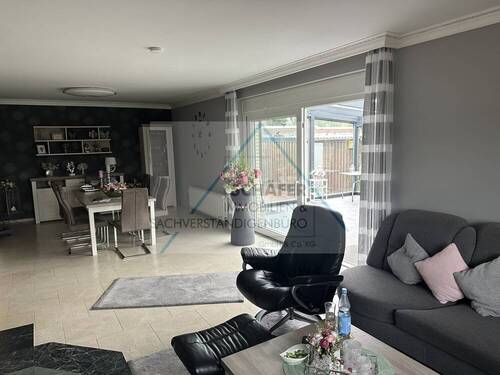 Zugang überdachte Terrasse - 