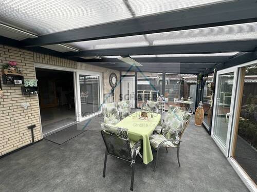 überdachte Terrasse - 