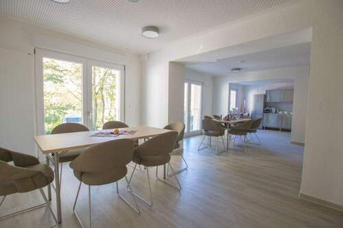 Begegnungsstätte - Etagenwohnung mit 49,70 m&sup2; in Halle (Saale) zur Miete