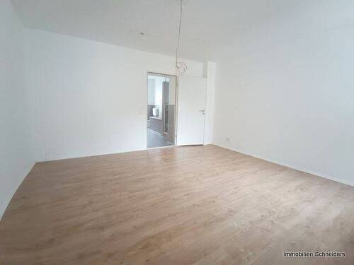 mittleres Zimmer (Durchgangszimmer) - 