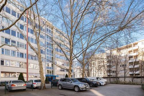 Privater Pkw-Stellplatz (Sondernutzungsrecht) direkt vor der Haustür - 