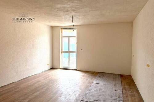 Schlafzimmer - Helle 3,5-Zimmer Wohnung im 1. OG mit Balkon - modernes Wohnen trifft auf einzigartiges Fachwerk