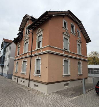Straße und Einfahrt - 1 Zimmer Mehrfamilienhaus, Wohnhaus in Bensheim