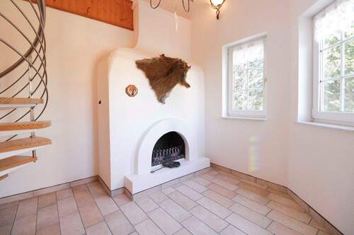 Diele mit Kamin OG - 