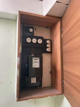 Zählerplatz Elektro - 3 Zimmer Doppelhaushälfte in Haldensleben