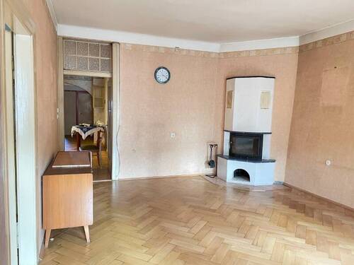 Wohnung Wohnzimmer Kamin - 7 Zimmer Mehrfamilienhaus, Wohnhaus zum Kaufen in Stolpen