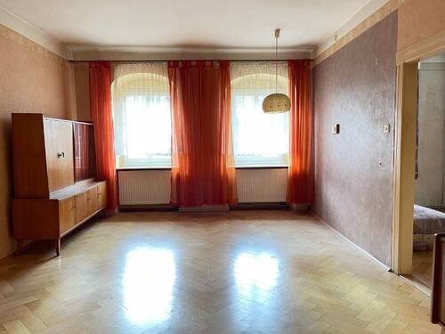 Wohnung Wohnzimmer - Mehrfamilienhaus, Wohnhaus mit 120,00 m&sup2; in Stolpen zum Kaufen