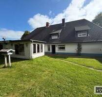 Großzügiges Wohnhaus mit weiterem Grundstückspotenzial - Süderlügum