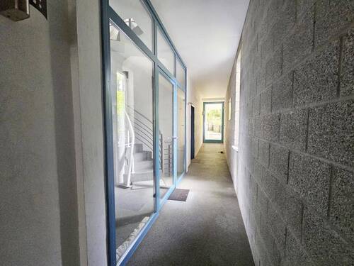 Eingangsbereich - 1 Zimmer Mehrfamilienhaus, Wohnhaus in Solingen