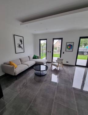 Screenshot_20230804_130449_Gallery - 5 Zimmer Etagenwohnung in Berlin