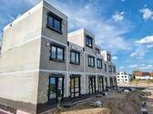 Ansicht Garten seitlich - Eckhaus mit Südwest Ausrichtung und Keller sucht Dich! Hessengeld* schon geprüft?