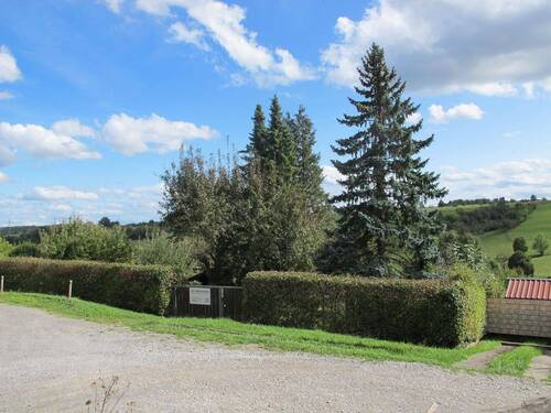Blockhaus in der Rosshalde mit Unterkellerung.JPG - Schönes Freizeitobjekt: Natur, Ruhe, Aussicht, Blockhaus mit Unterkellerung, WC, Du, Werkstatt, Brunnen, Stellplatz, Strom, Baumbestand