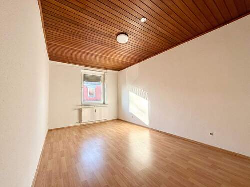 Schlafzimmer - 2 Zimmer Etagenwohnung zur Miete in Mannheim