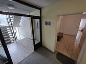 Treppenflur, Wohnungszugang - 