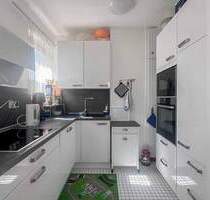 Charmante 2-Zimmer-Eigentumswohnung mit großer Dachterrasse und Denkmalschutz in Mülheim - Köln Buchforst