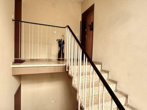 Eingangstür Wohnung - Etagenwohnung mit 55,10 m&sup2; in Edingen-Neckarhausen zum Kaufen