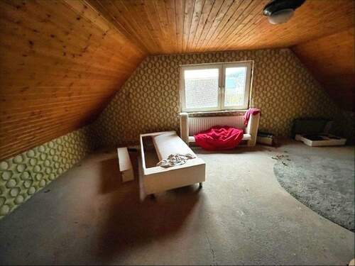 Ausgebautes Zimmer DG - 