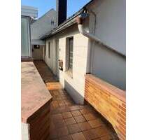 Erstbezug, modernisierte, großzügige 2-Zimmer-Erdgeschosswohnung,sep.Eingang, Zentrum Wiehl-Bielstein