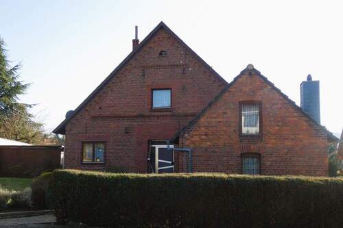 3214 Aussenbilder (1) - 6 Zimmer Einfamilienhaus zum Kaufen in Bückeburg