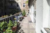 Terrasse - TOP-Lage - 1 Zimmer mit sonnigem Blick zum Innenhof - Renovierungsbedarf