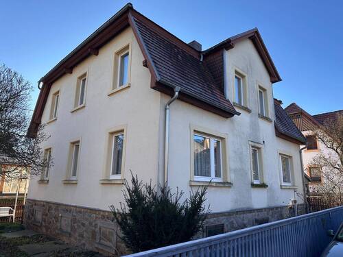 Hausansicht - Einfamilienhaus mit 131,00 m² in Striegistal zum Kaufen