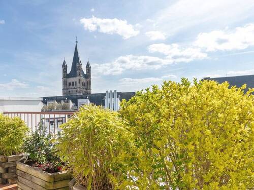 Ausblick Terrasse - Etagenwohnung mit 237,00 m² in Köln zum Kaufen