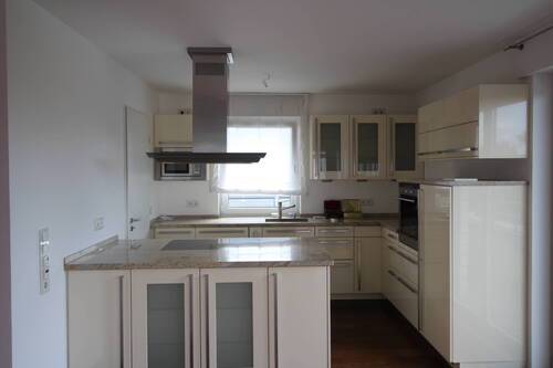 offene Küche - 4 Zimmer Etagenwohnung in Langenfeld (Rheinland)